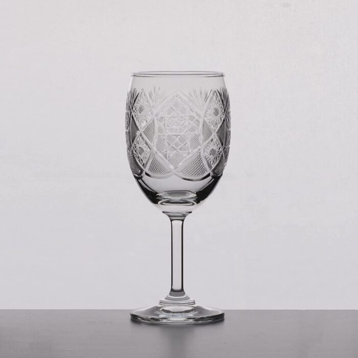 Embossed Wine Glass3
